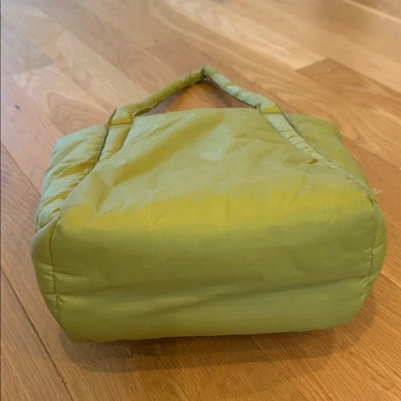 Baggu Puffy Mini Tote pistachio EUC - Picture 6 of 8